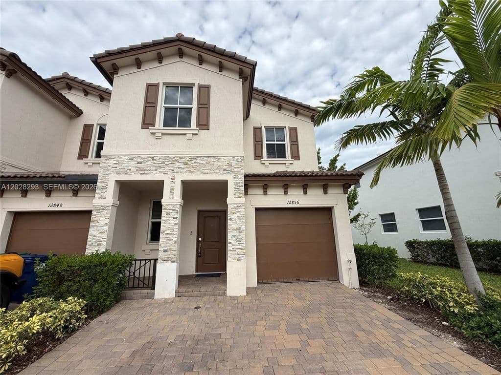 4-bedroom Property — 12856 NW 22nd Pl #12856