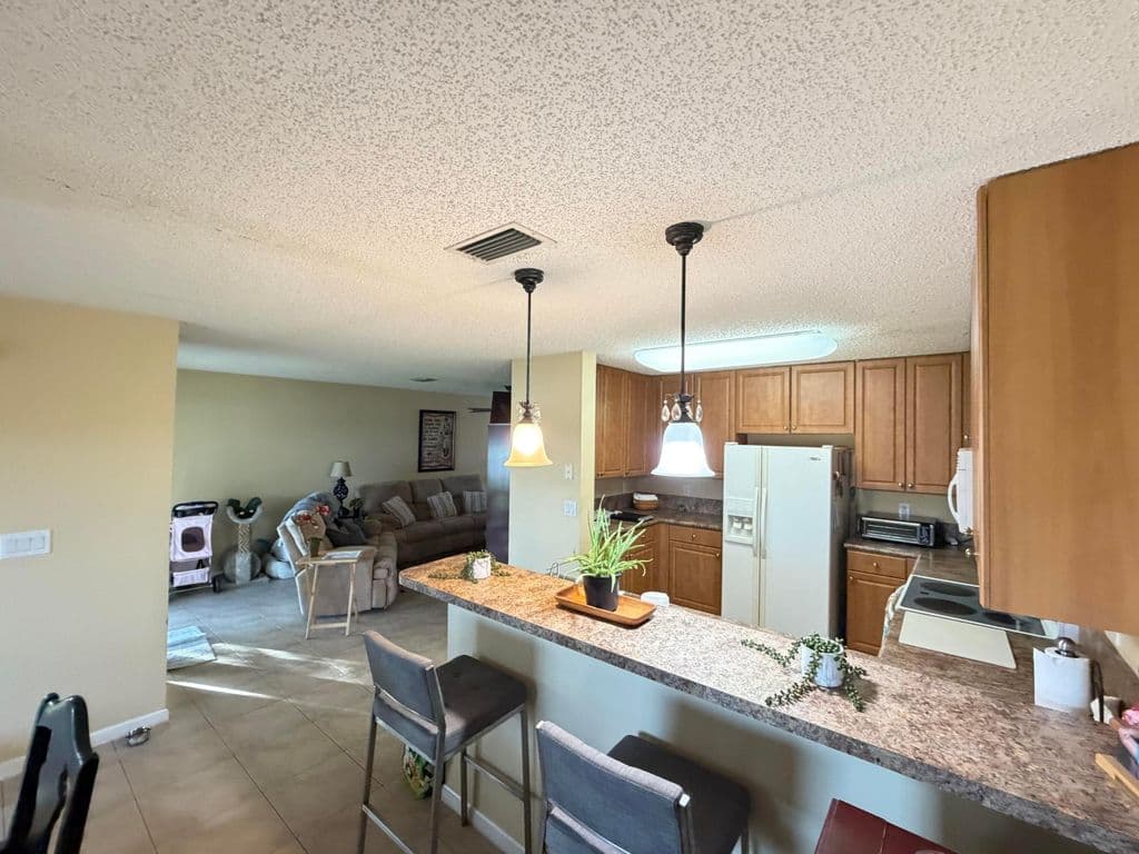 3+1 Müstakil ev — 6718 Duval Avenue