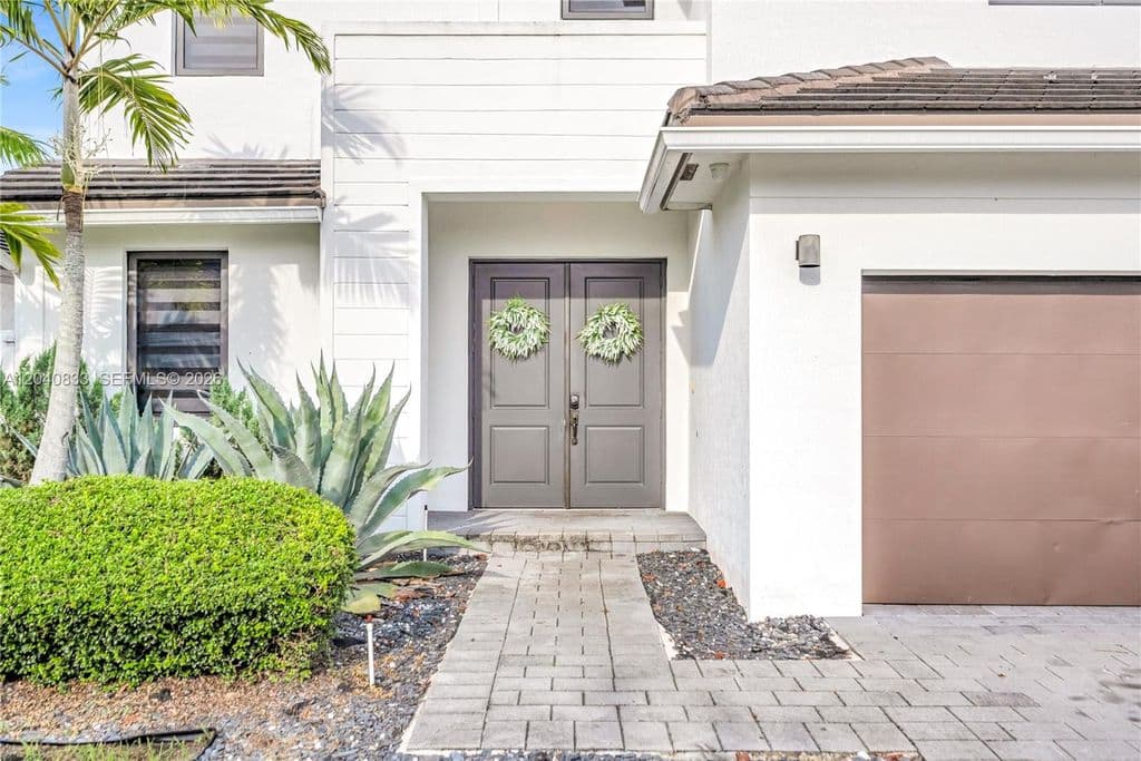 4-bedroom Single-Family Home — 23541 SW 107th Pl
