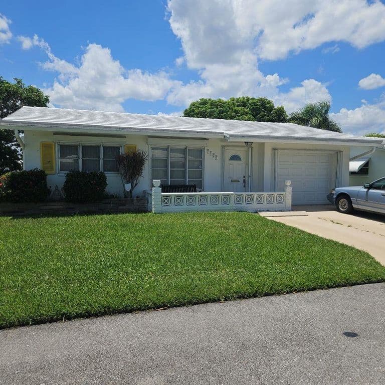 3+1 Müstakil ev — 7105 NW 68th Avenue