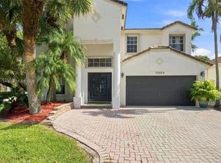 5+1 Müstakil ev — 15854 SW 14th Ct, Pembroke Pines, 33027