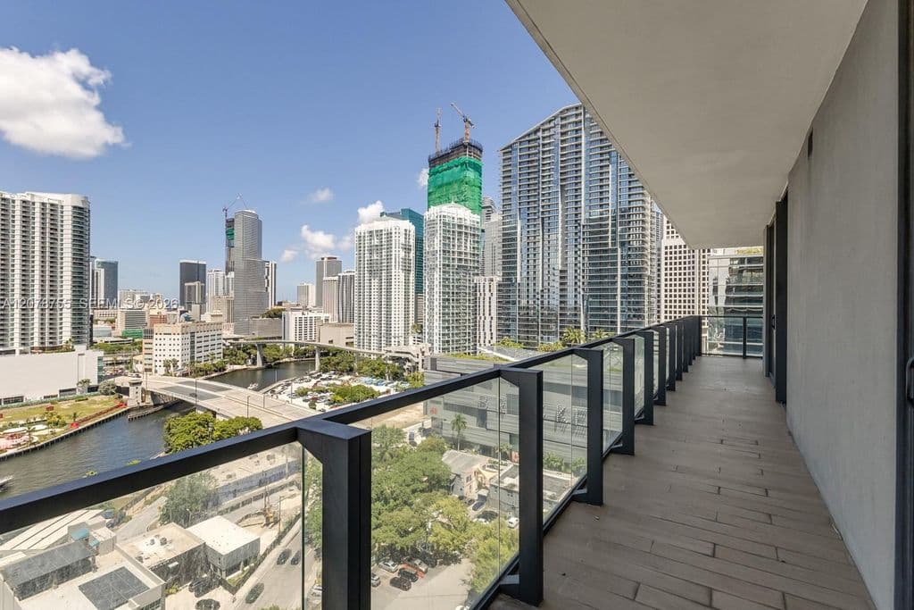 2-bedroom Condo — 88 SW 7th St APT 1511