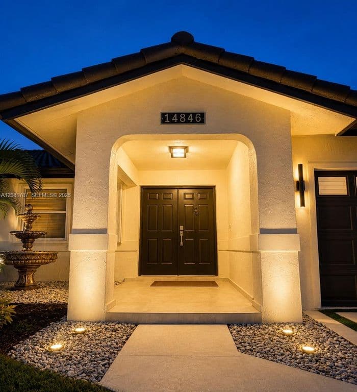 5+1 Müstakil ev — 14846 SW 168th Ter