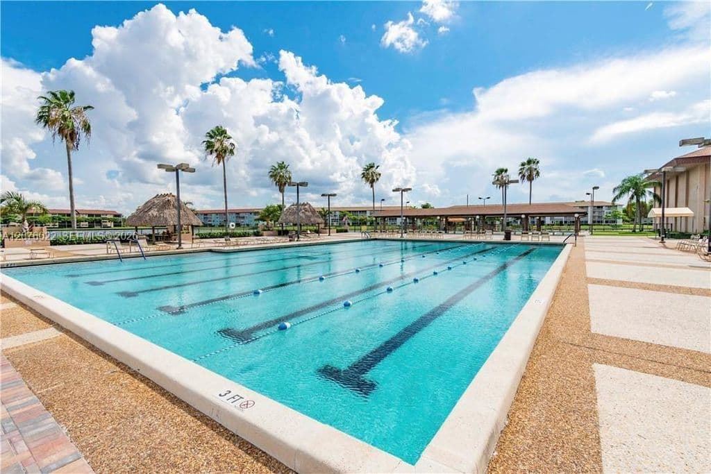 2-bedroom Condo — 13155 SW 7th Ct APT 302E