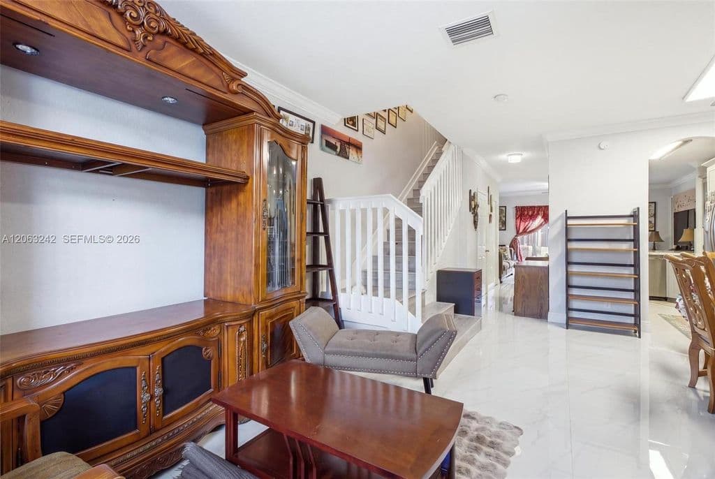 3+1 Condo — 3365 NE 14th Dr Unit 104-16