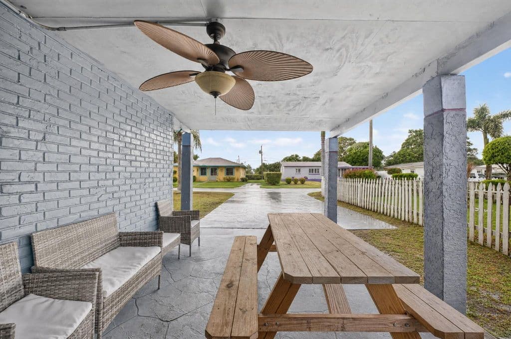 3-bedroom Single-Family Home — 741 NW 17th Court