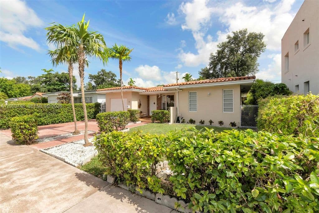 3-bedroom Single-Family Home — 35 Oviedo Ave