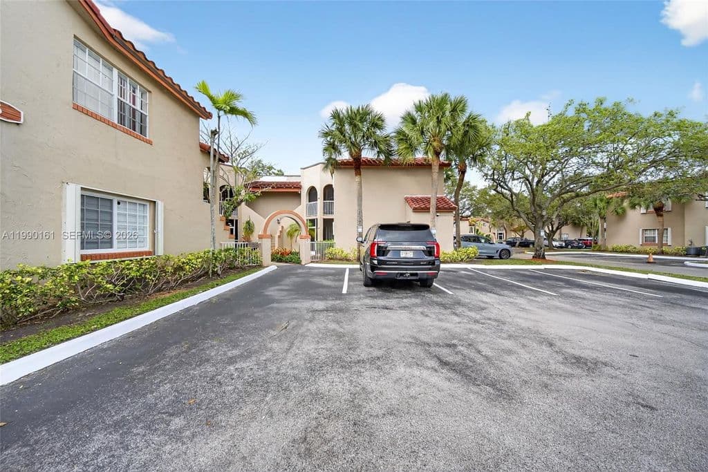 1-bedroom Condo — 365 SW 86th Ave APT 201