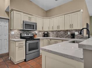 3-bedroom Single-Family Home — 9786 SW 147th Ct, Miami, 33196