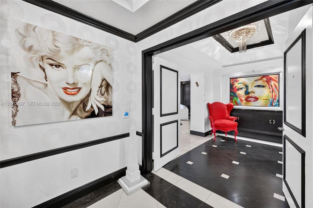 3-bedroom Condo — 21050 Point Pl APT 403