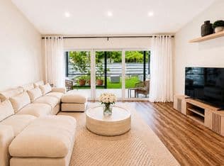 2-bedroom Townhouse — 21596 Coronado Avenue, Boca Raton, 33433