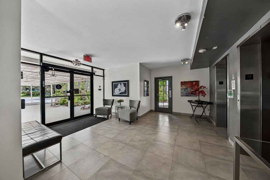 3-bedroom Condo — 804 CYPRESS Boulevard #503