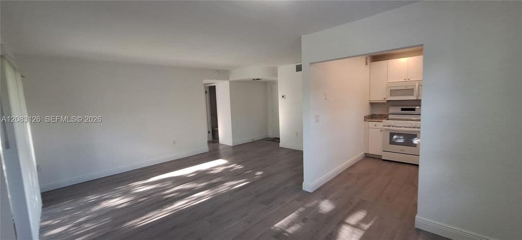 2-bedroom Condo — 4990 E Sabal Palm Blvd APT 202