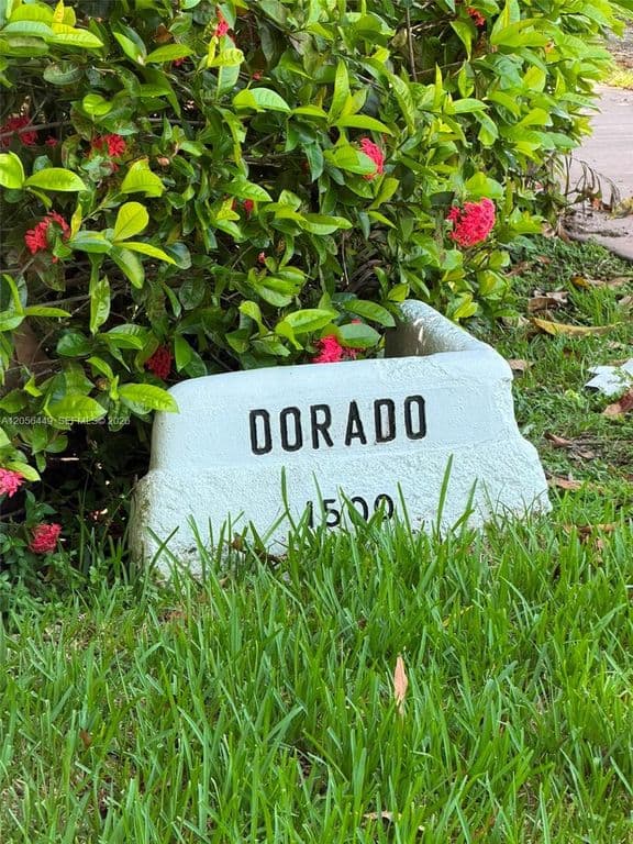 3+1 Müstakil ev — 1540 Dorado Ave