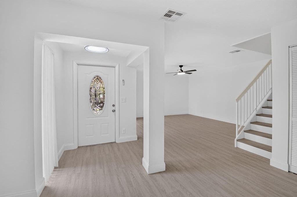 3-bedroom Property — 6352 SEVEN SPRINGS Boulevard #B