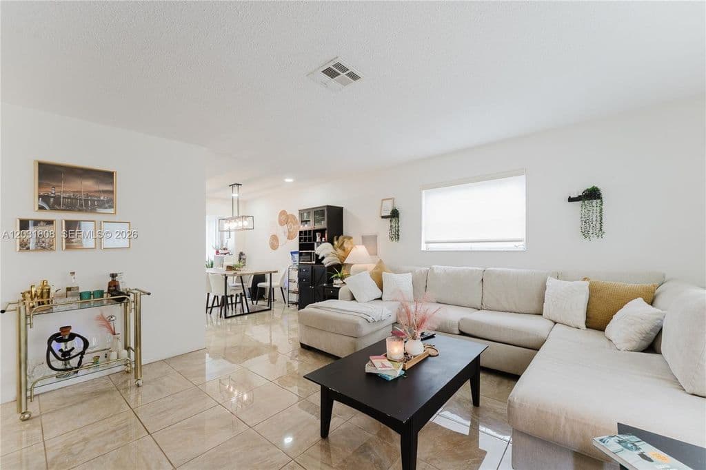 2-bedroom Single-Family Home — 2604 NW 48th St