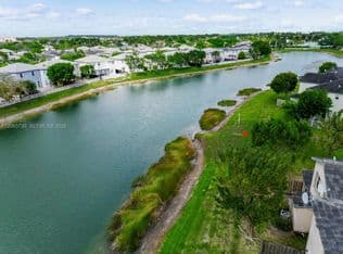 3+1 Condo — 2819 SE 1st Dr Unit 7, Homestead, 33033