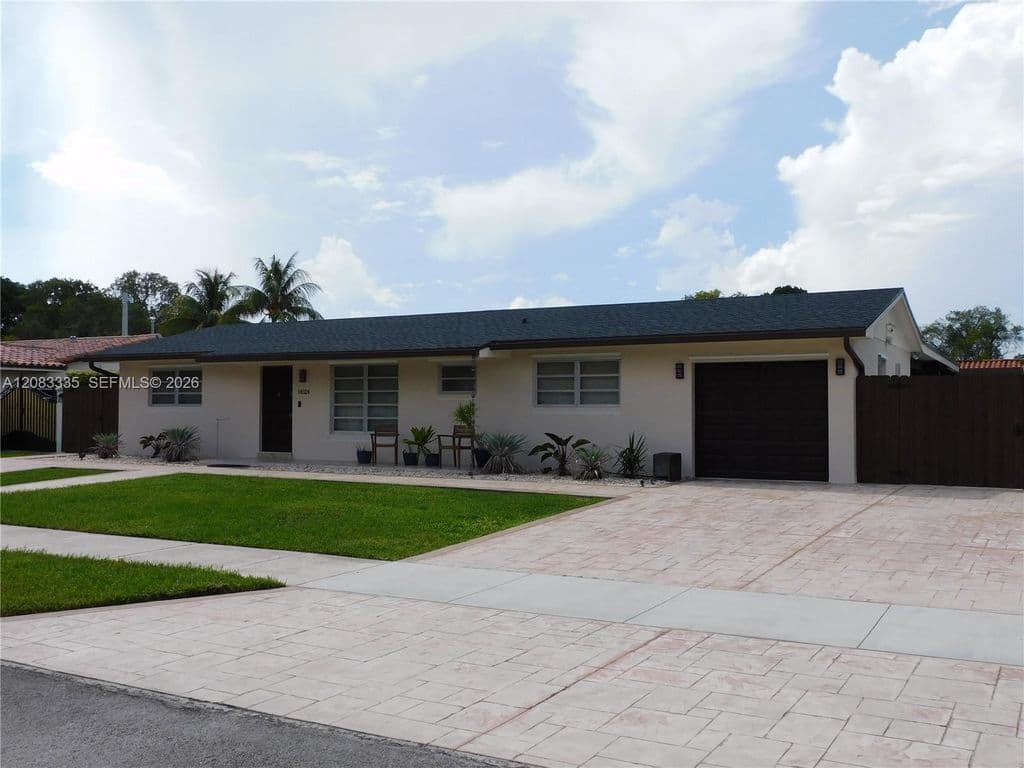 3+1 Müstakil ev — 14524 SW 80th St