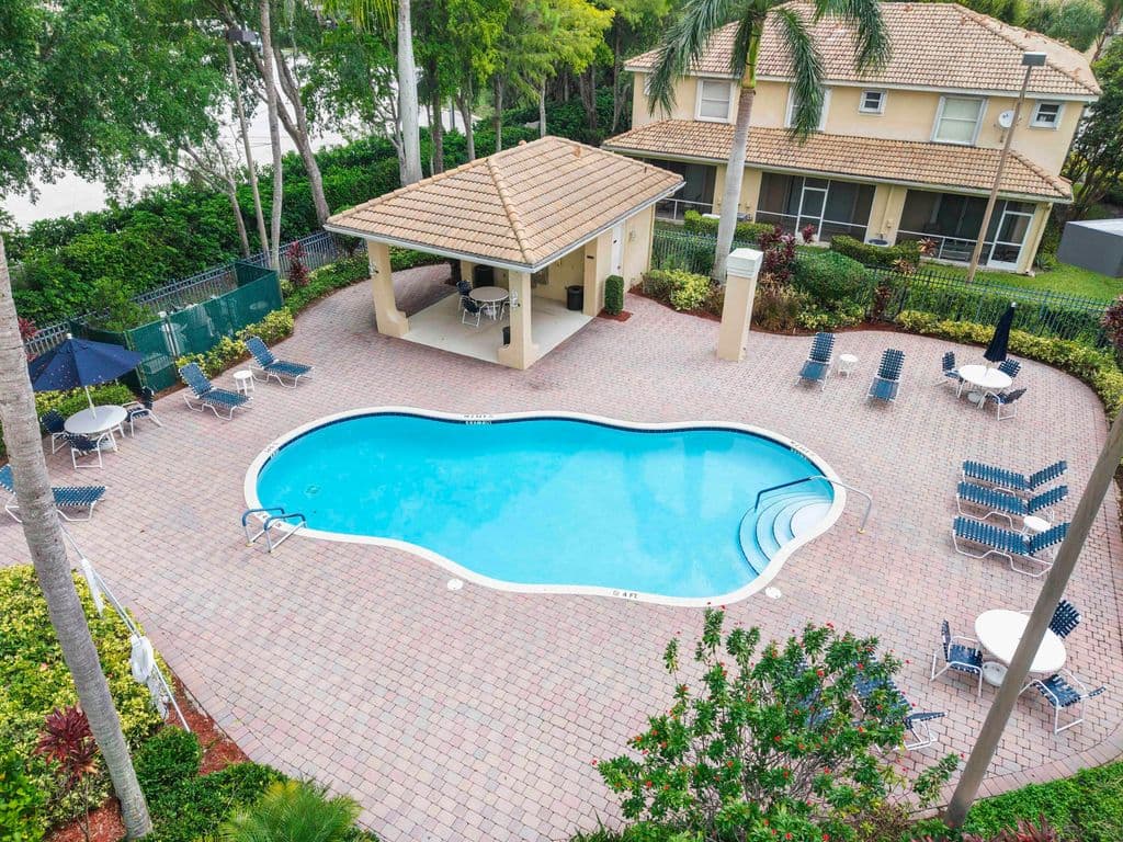3-bedroom Property — 13804 Creston Place