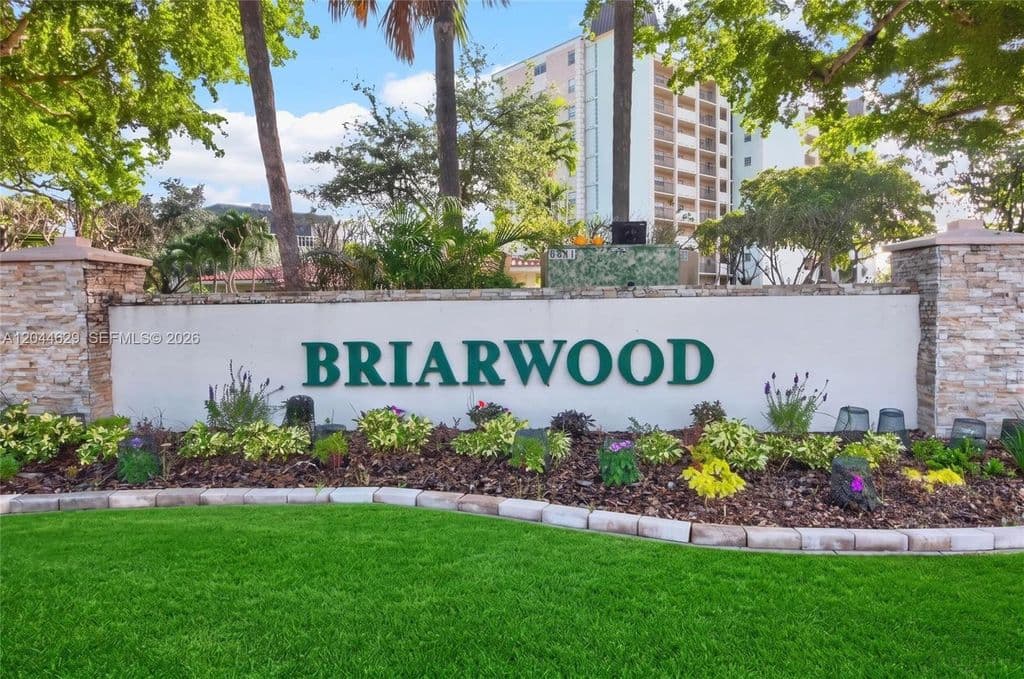 2-bedroom Condo — 9101 W Sample Rd APT 306