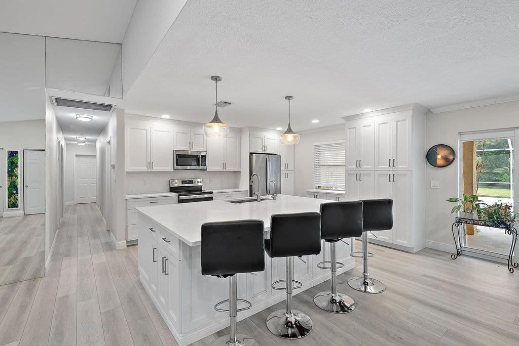4-bedroom Single-Family Home — 16338 Alexander Run