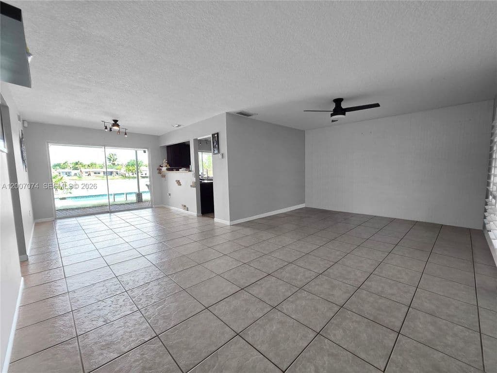 3-bedroom Single-Family Home — 11661 NW 31st Pl