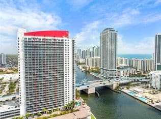 2-bedroom Condo — 2602 E Hallandale Beach Blvd #R2206, Hallandale, 33009
