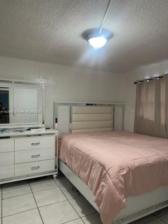 2+1 Condo — 13725 NE 6th Ave APT 209
