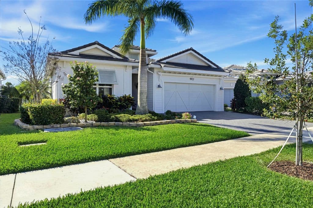 3+1 Müstakil ev — 9921 Regency Way