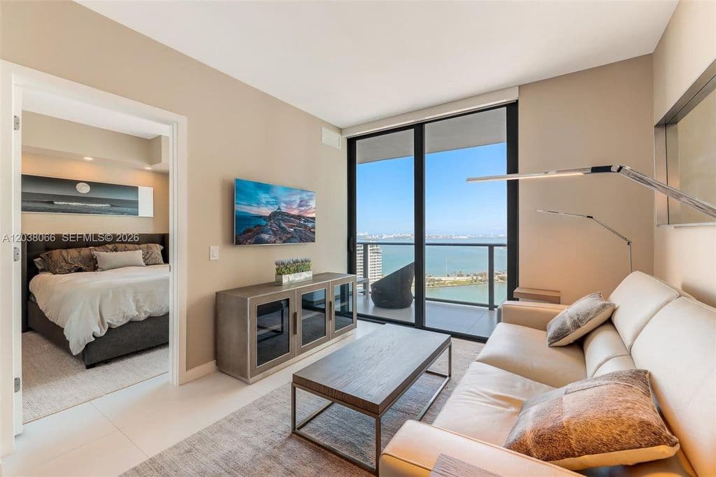 1-bedroom Condo — 501 NE 31st St Unit 2904