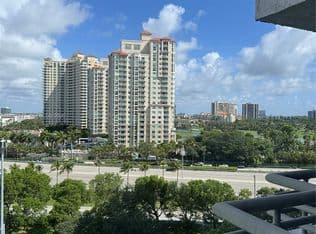 2-bedroom Condo — 3300 NE 191st St APT 1001, Aventura, 33180