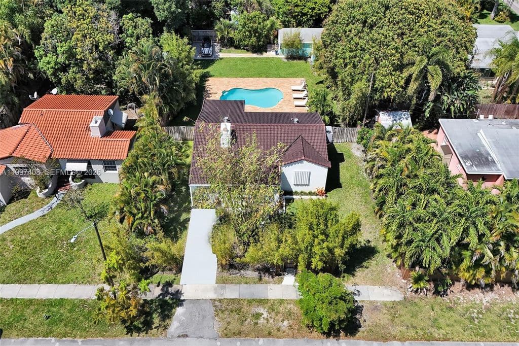 5+1 Müstakil ev — 1515 Dewey St