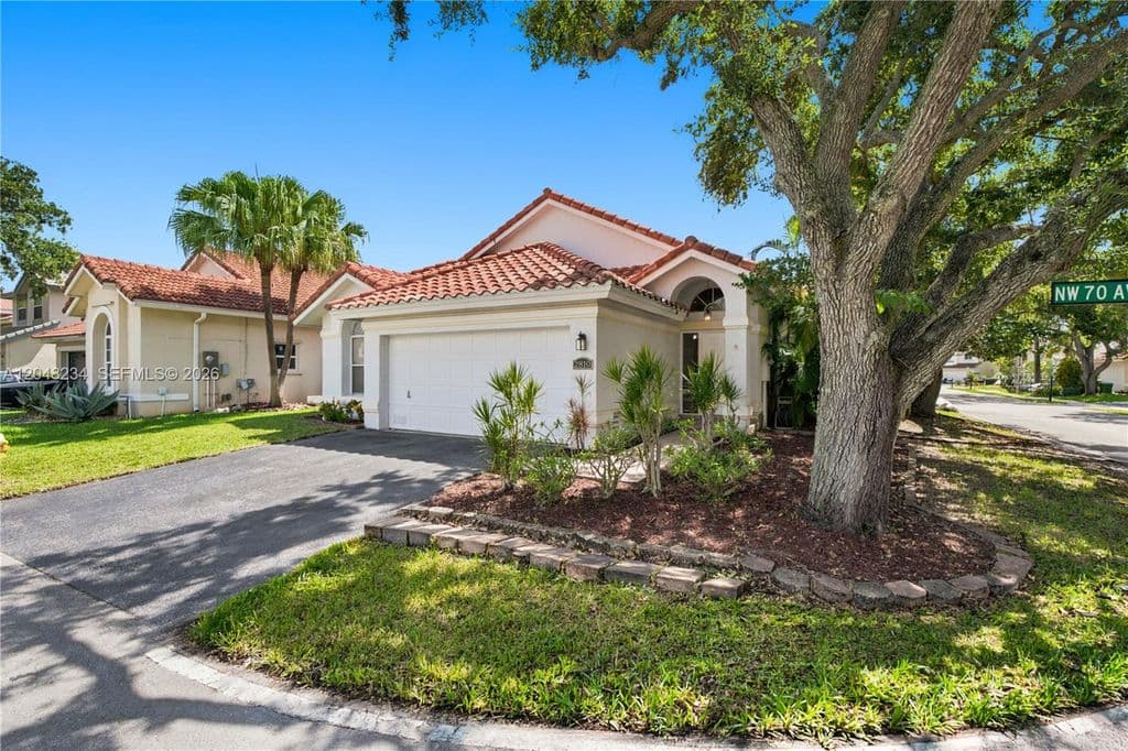 3-bedroom Single-Family Home — 2810 NW 70th Ave