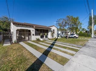 4-bedroom Property — 1631 SW 21st St, Miami, 33145