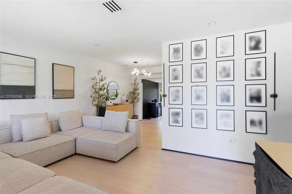3+1 Müstakil ev — 6321 SW 21st St