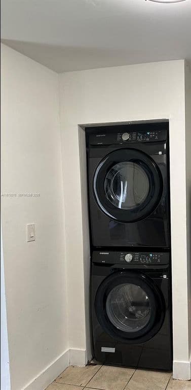 1-bedroom Condo — 3405 NW 44th St APT 104