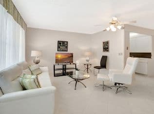 1-bedroom Condo — 2043 Cambridge C, Deerfield Beach, 33442