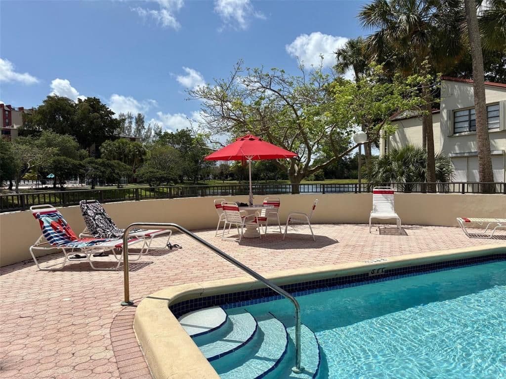 1+1 Condo — 2314 S Cypress Bend Drive Unit 614