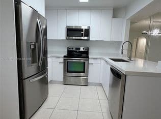 2-bedroom Condo — 423 NE 210th Circle Ter #10425, Miami, 33179