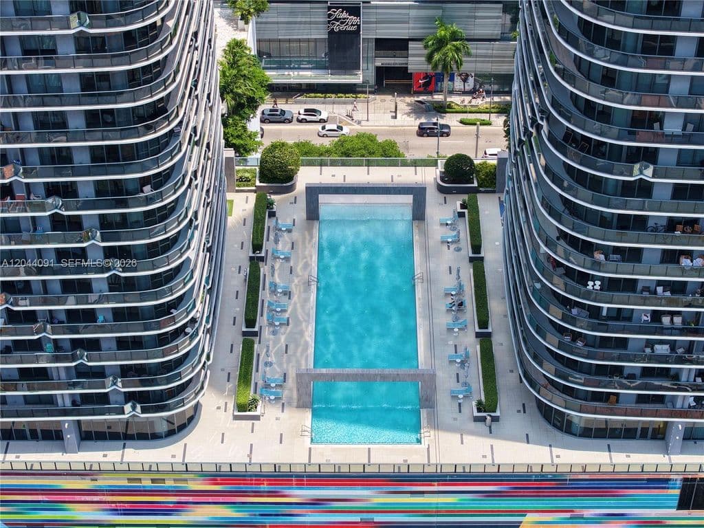 2+1 Condo — 55 SW 9th St #2208