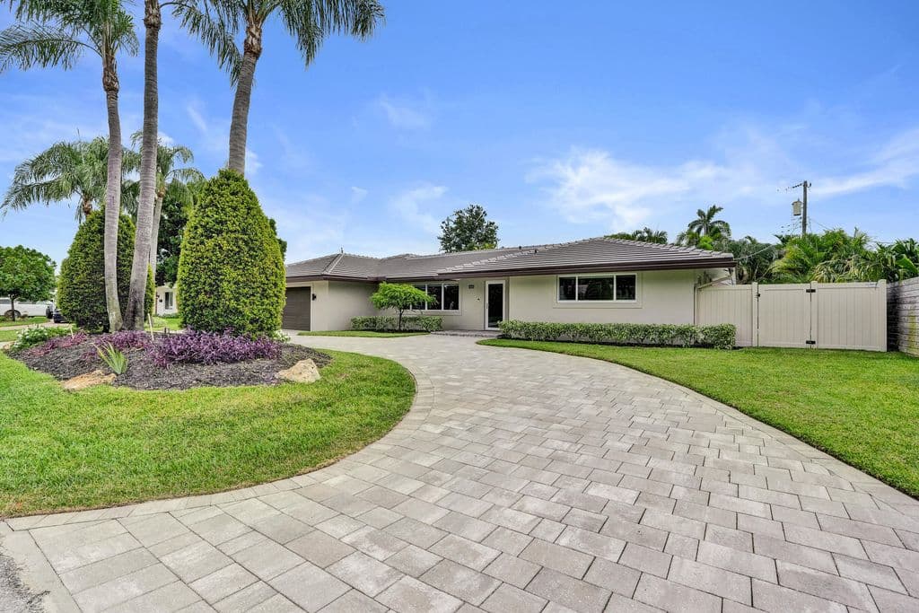3-bedroom Single-Family Home — 3608 NE 24TH Avenue