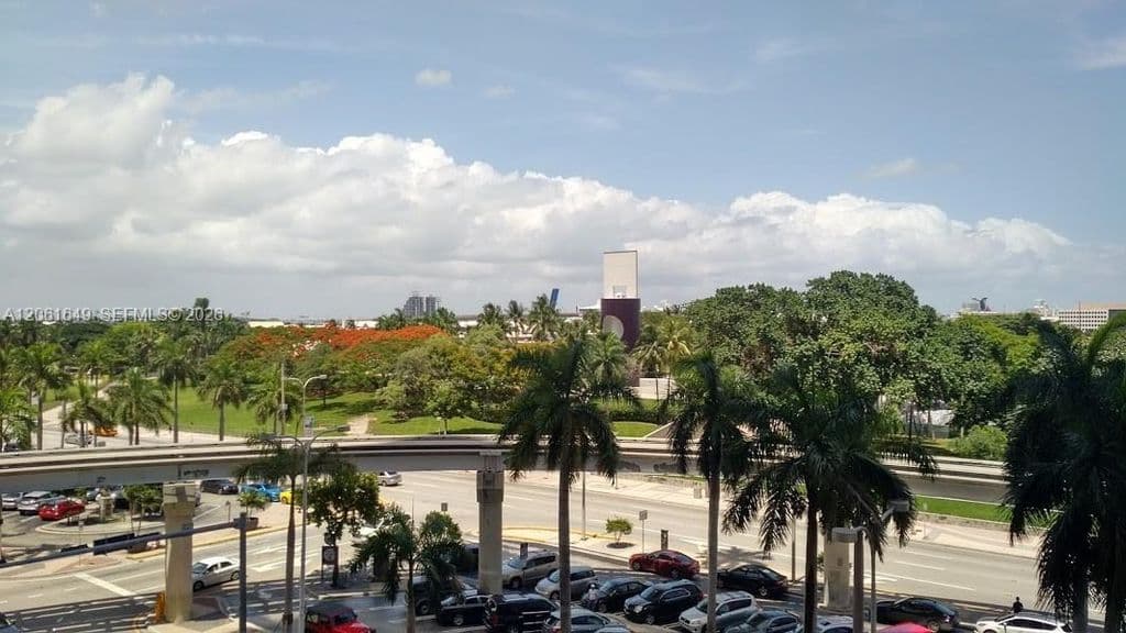 Condo — 50 Biscayne Blvd APT 508