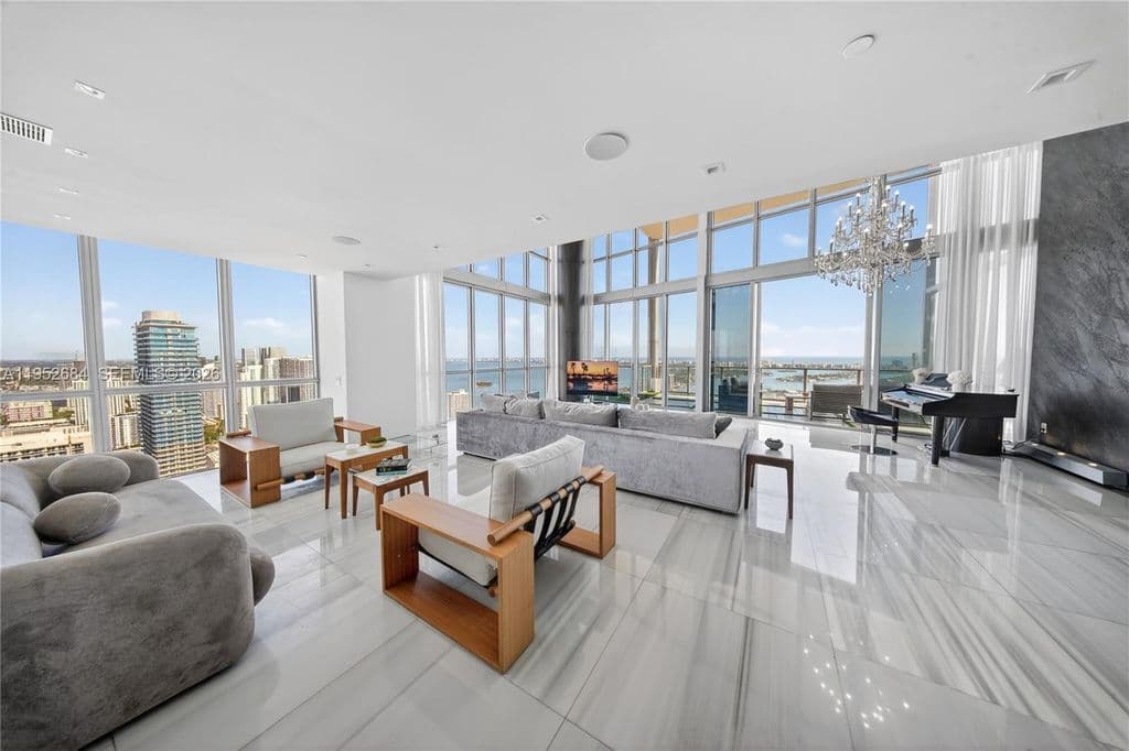 6+1 Condo — 1100 Biscayne Blvd Unit 5306