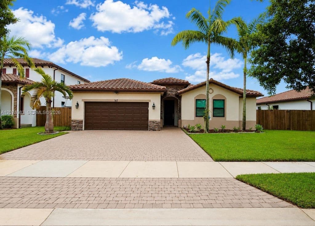 4-bedroom Single-Family Home — 167 SE 24th Ave