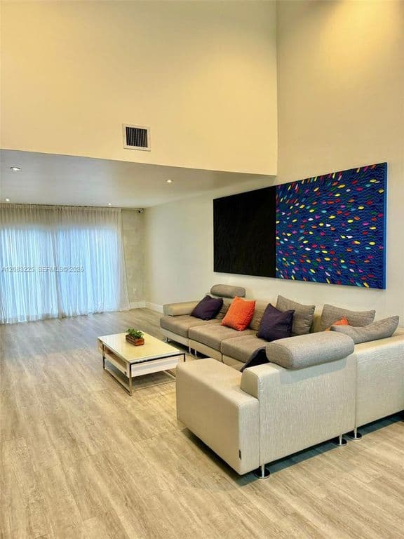 4+1 Müstakil ev — 8224 SW 163rd Ct