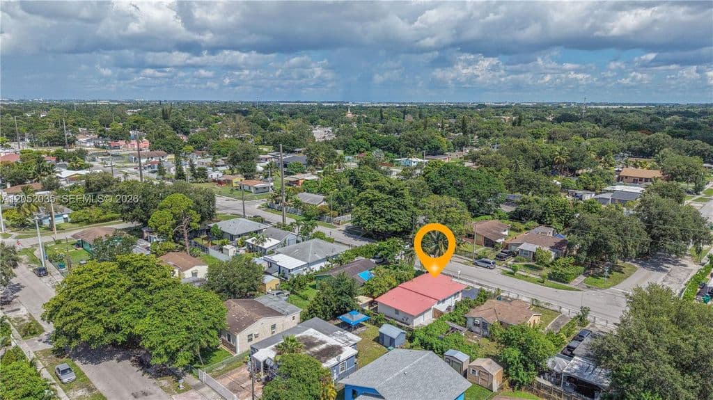 4-bedroom Single-Family Home — 2002 NW 87th St