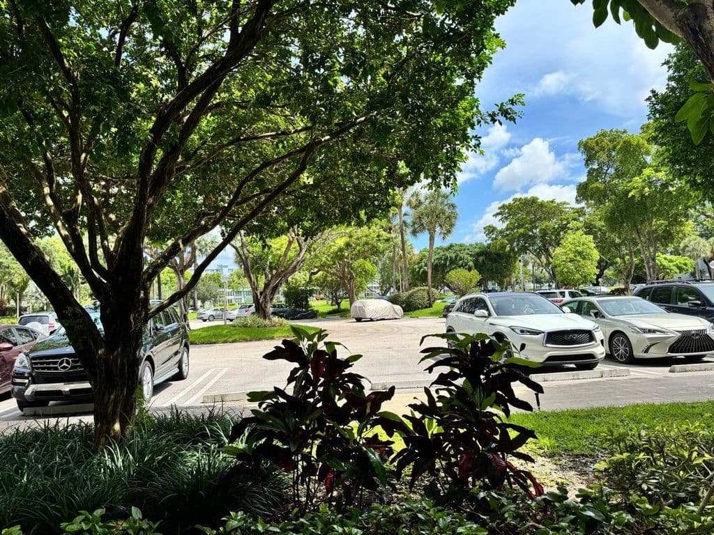 2-bedroom Condo — 3100 N Course Lane #107