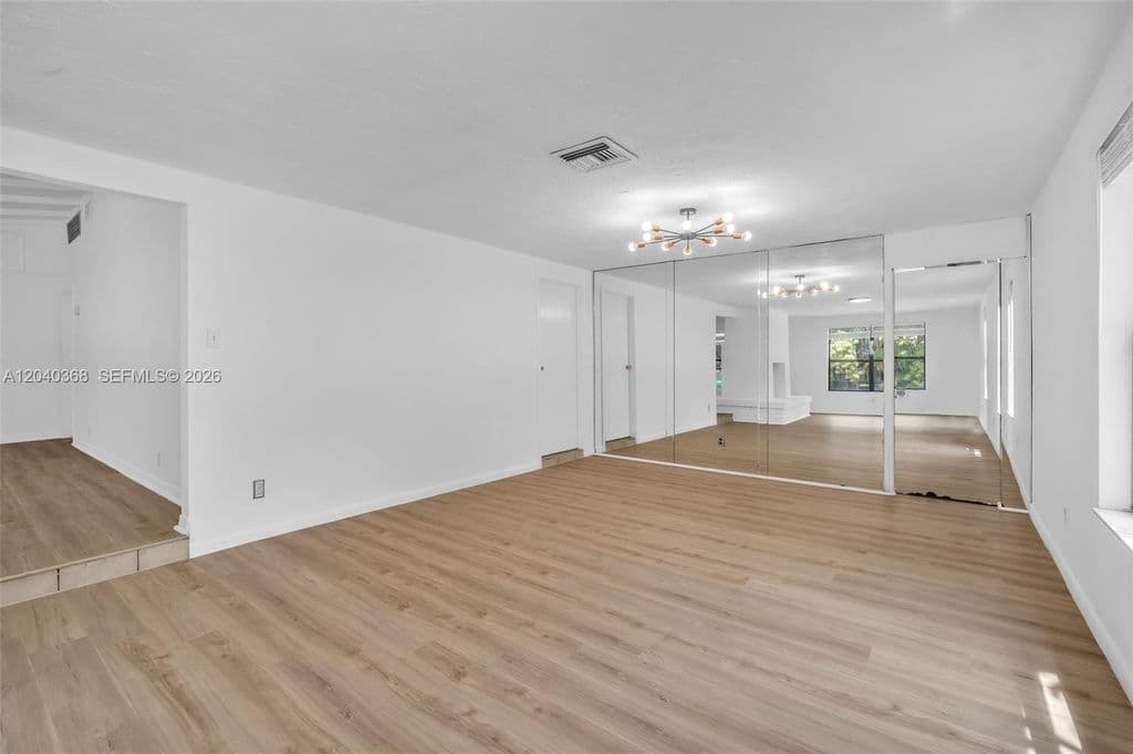 3-bedroom Single-Family Home — 5096 SW 28th Ter