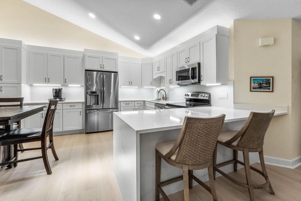 3+1 Mülk — 12584 WOODMILL Drive