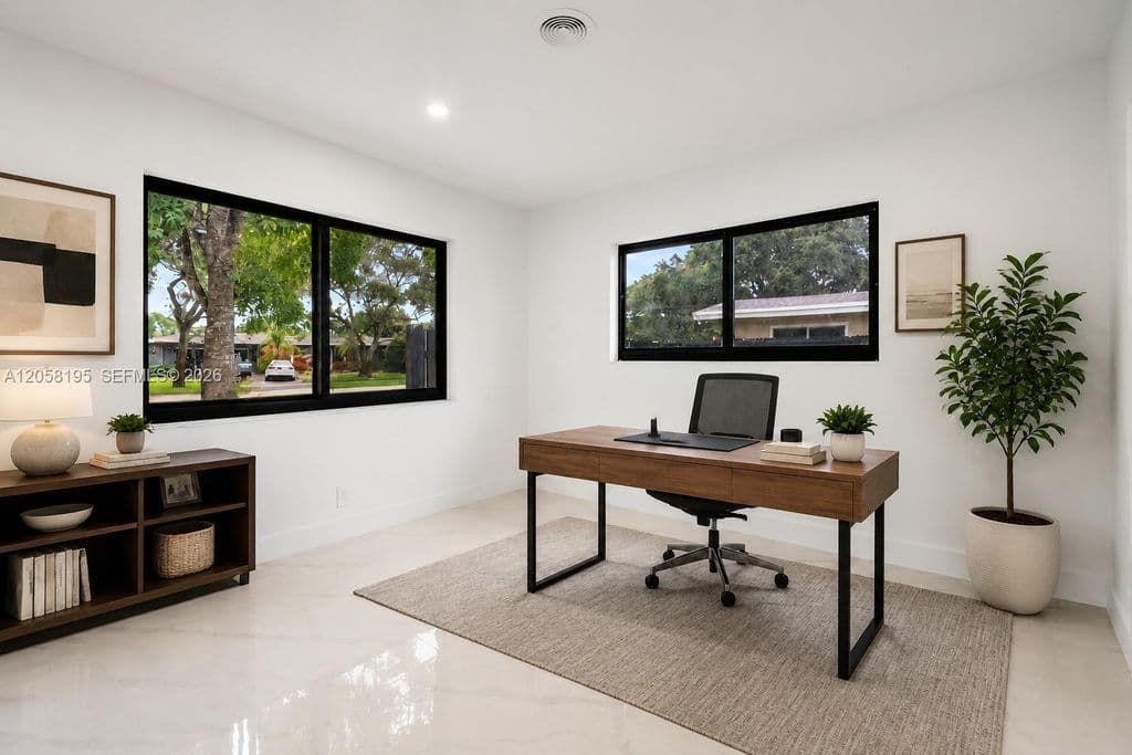 3+1 Müstakil ev — 6940 NW 6th St